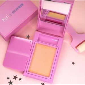 BNIB kaja roller glow in color cosmic laundry